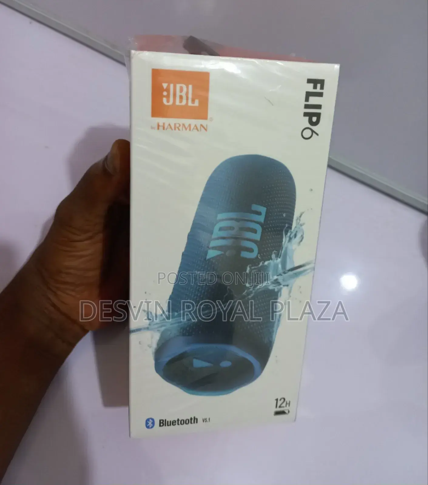 JBL Flip 6 Bluetooth Speaker