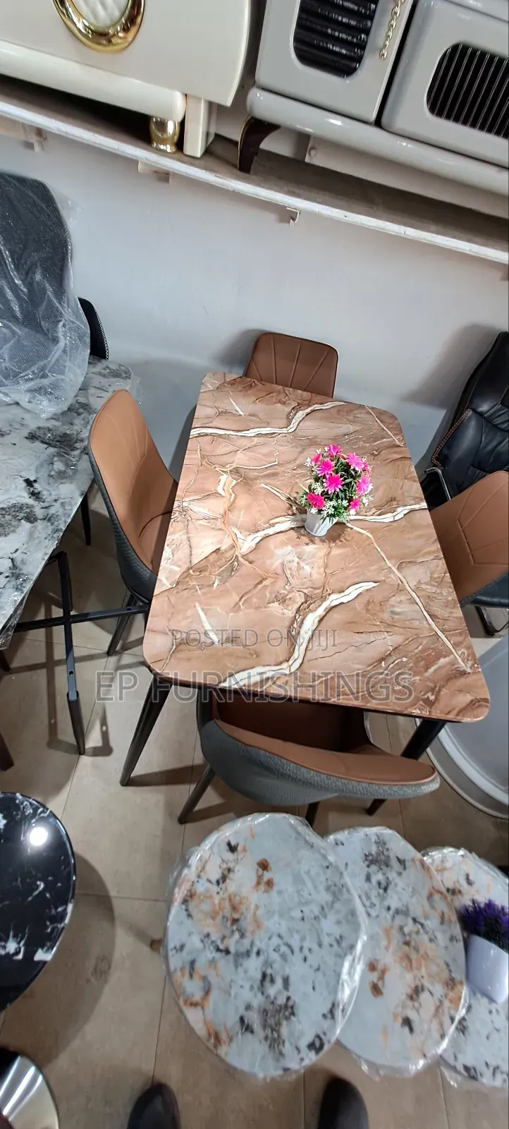 4 Chairs Dinning Set
