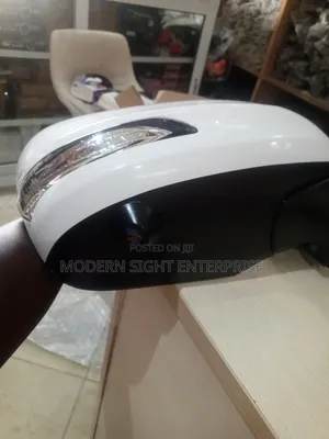 Toyota Land Cruiser V8 Complete Mirror With Camera