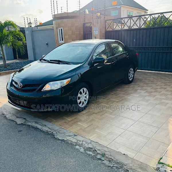 Toyota Corolla 2013 Black