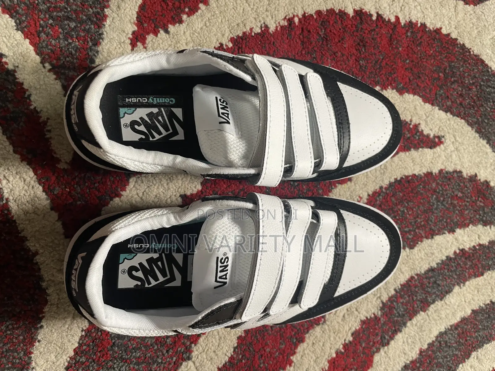 Vans Lowland Cc v Strap Sneakers - Black White