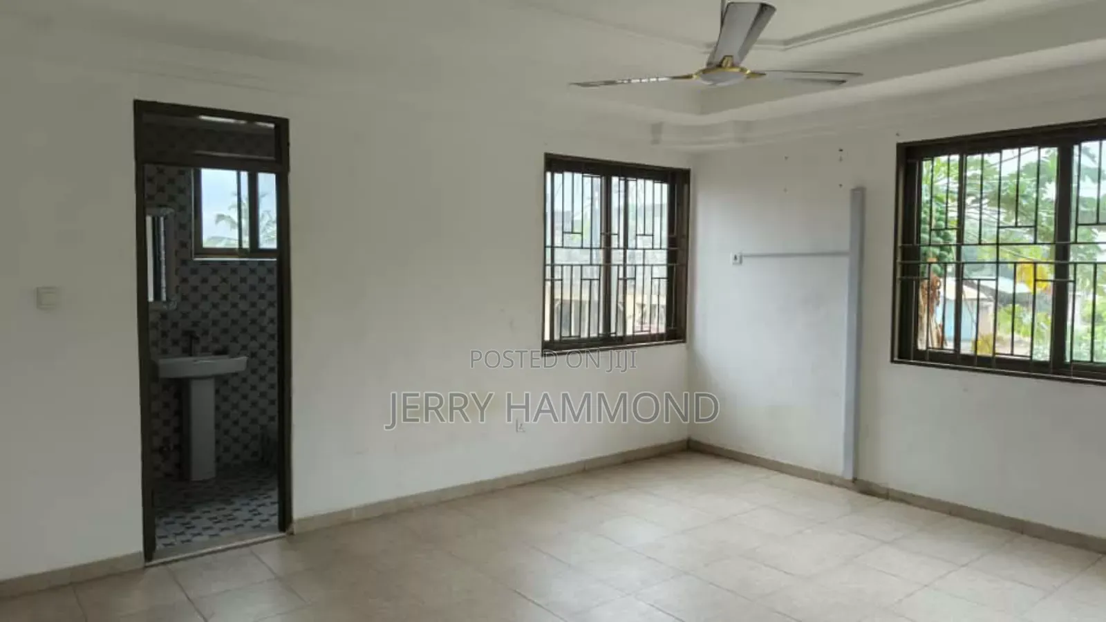 3bdrm Apartment in Penny Airport , New Town for rent