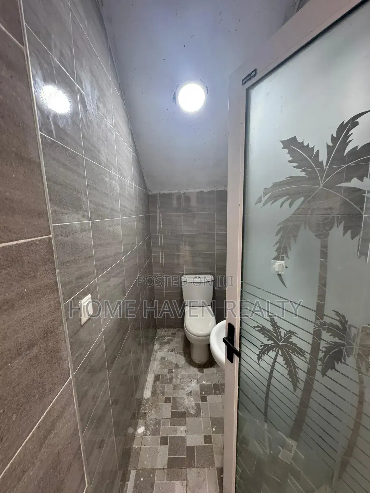 3bdrm House in 7 Days, Sowutwuom for sale