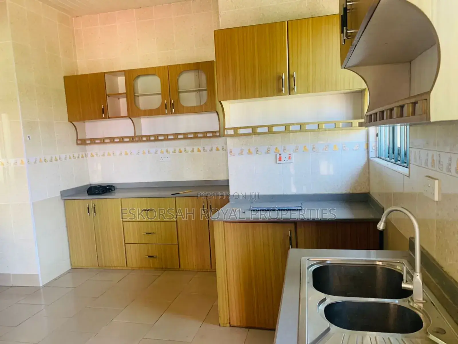 3bdrm House in East Legon, Adjiriganor for rent