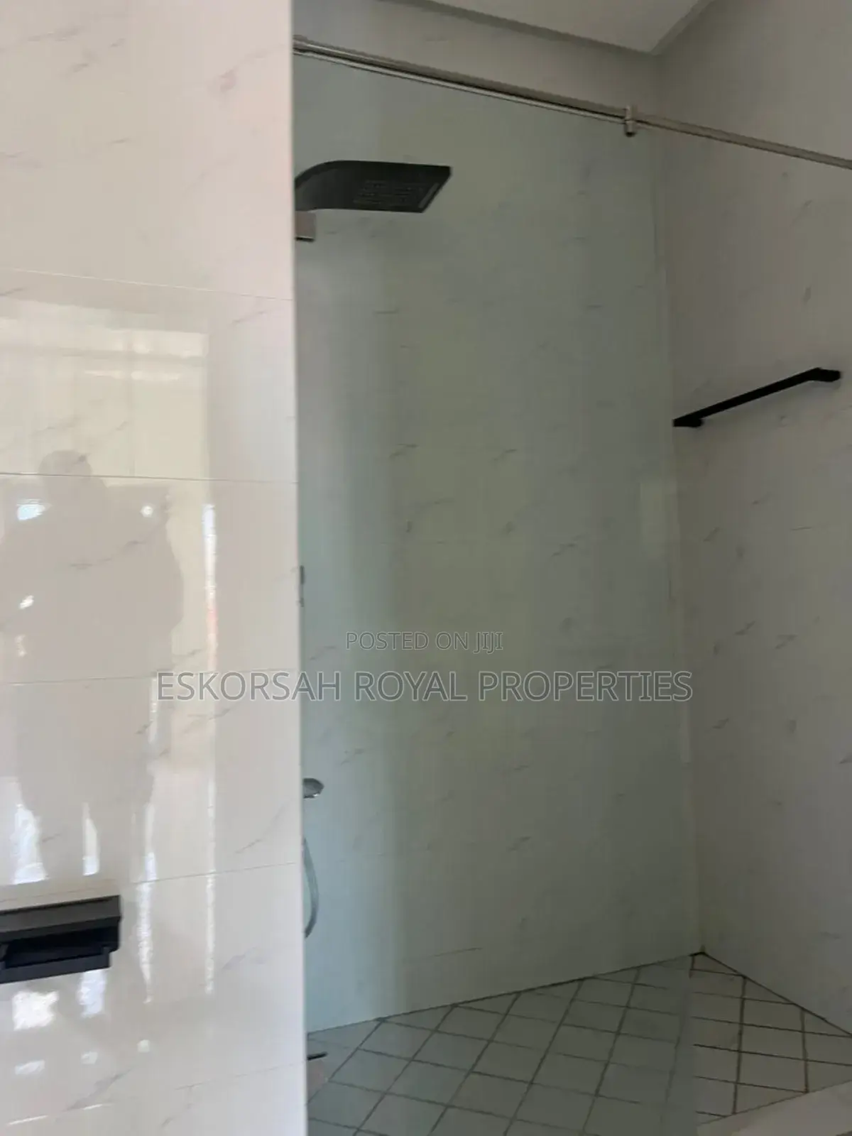 4bdrm House in East Legon Hills, School Junction for rent