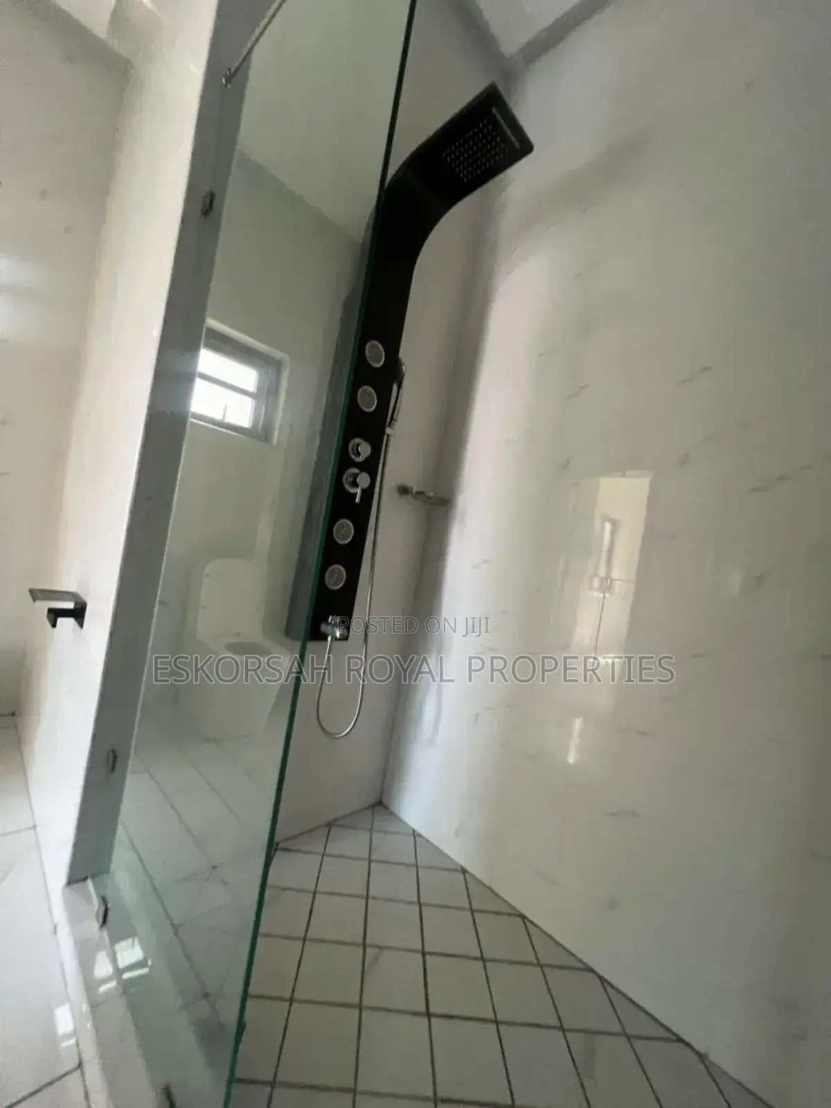 4bdrm House in East Legon Hills, School Junction for rent