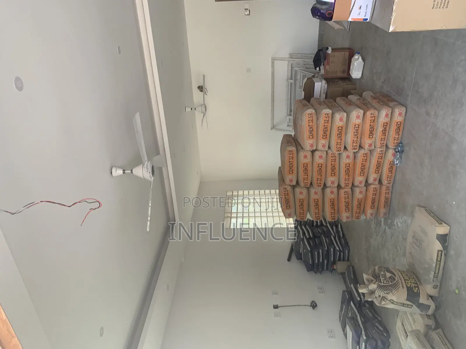 3bdrm House in Palace Mall Area, East Legon for sale