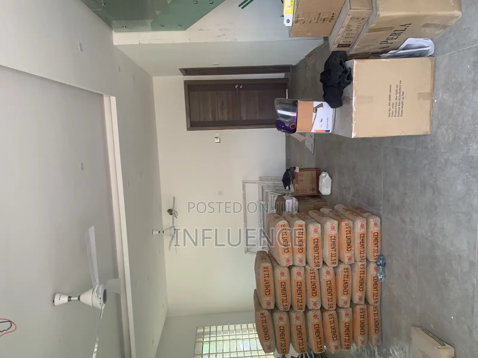 3bdrm House in Palace Mall Area, East Legon for sale