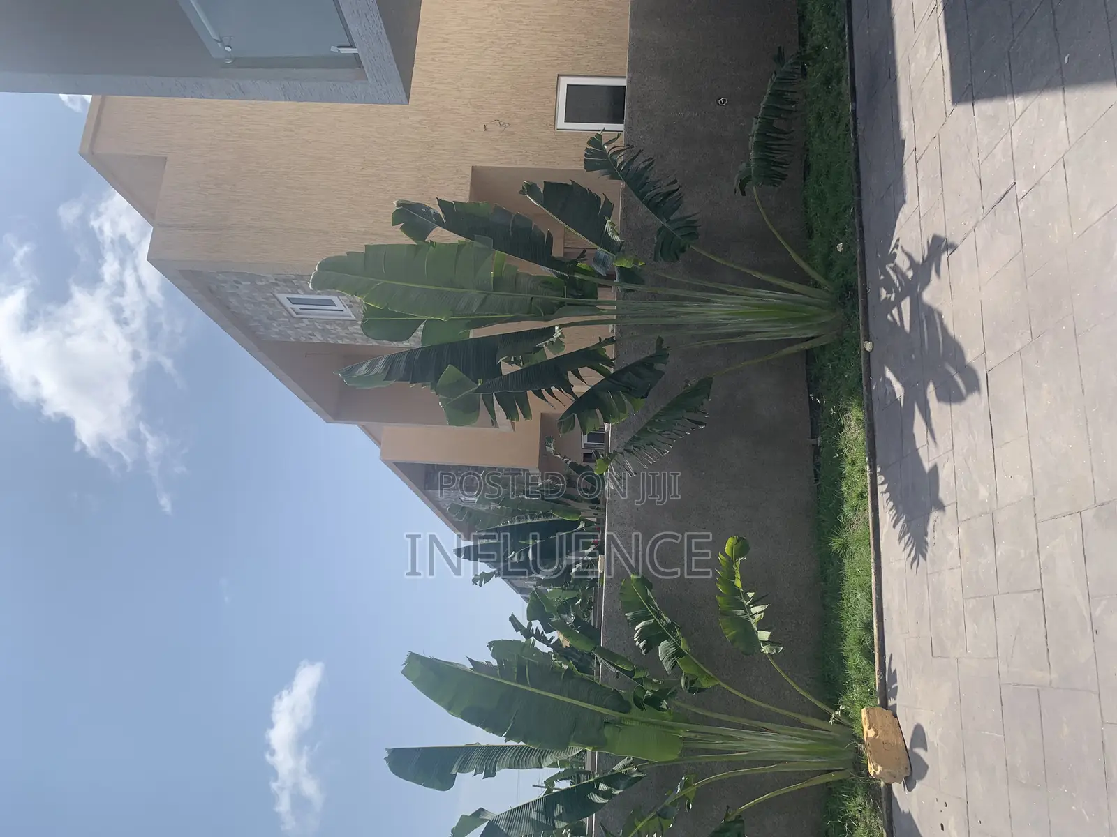 3bdrm House in Palace Mall Area, East Legon for sale