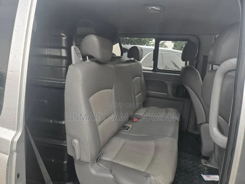 Hyundai Starex 2015 Silver