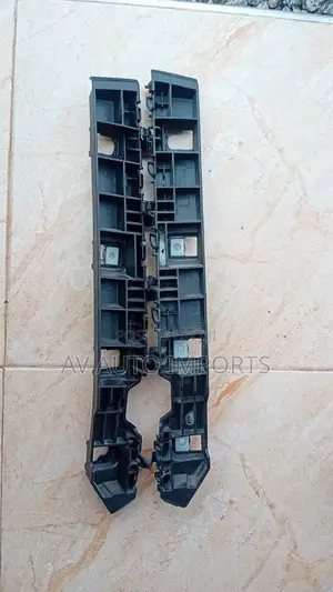Kia Seltos 21 Bumper Lockers (Back)