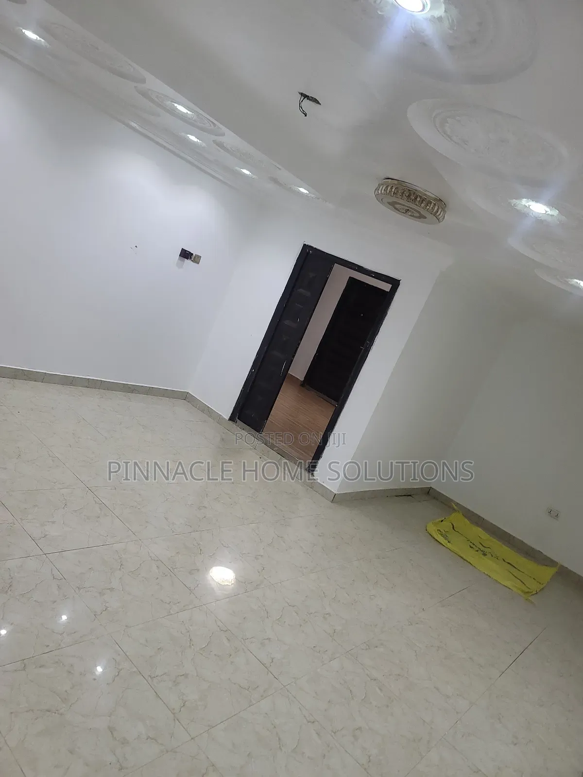 2bdrm Apartment in West Hills Mall Area for rent