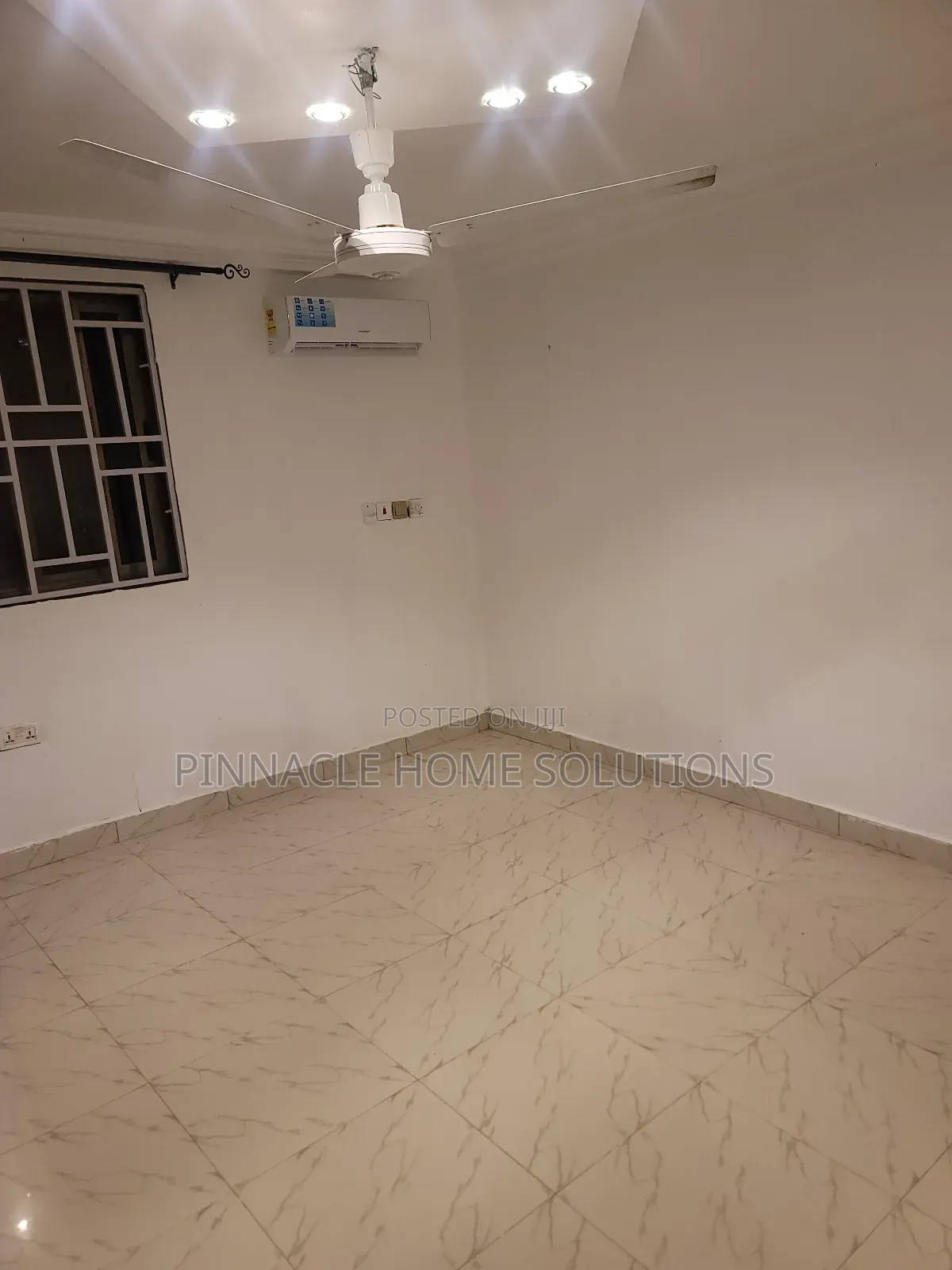 2bdrm Apartment in West Hills Mall Area for rent