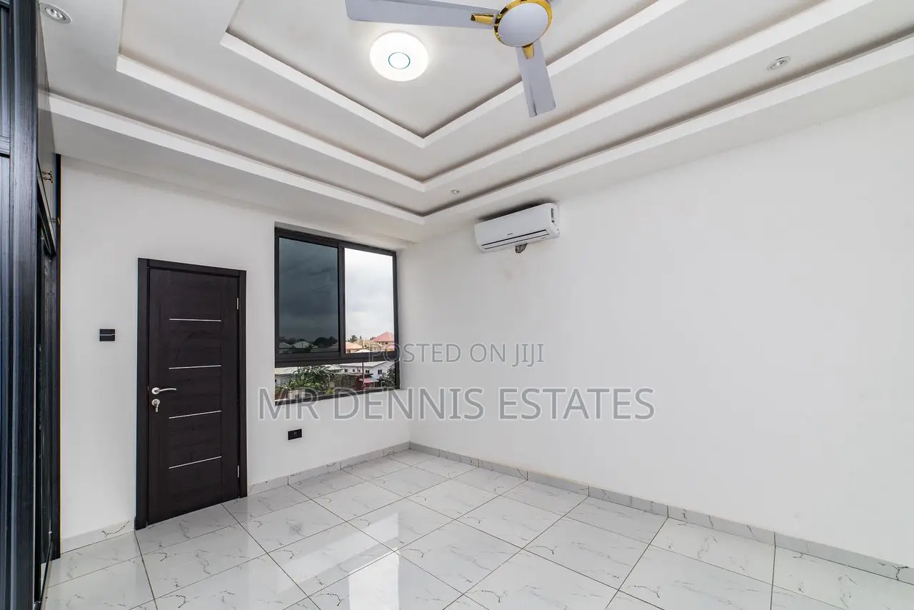 2bdrm Apartment in Westhills Mall for rent