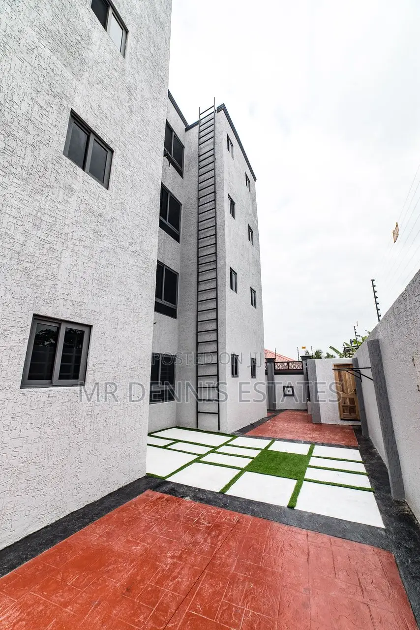 2bdrm Apartment in Westhills Mall for rent