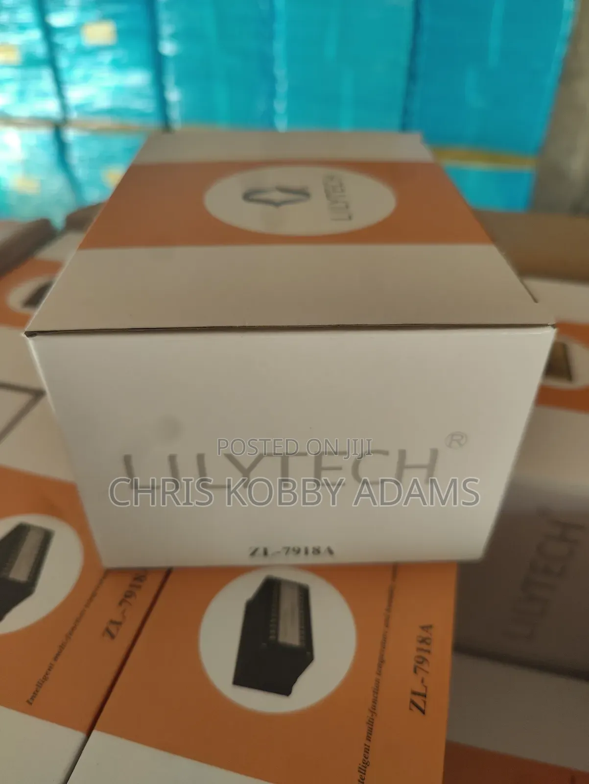 Temperature and Humidity Controller Xm-18