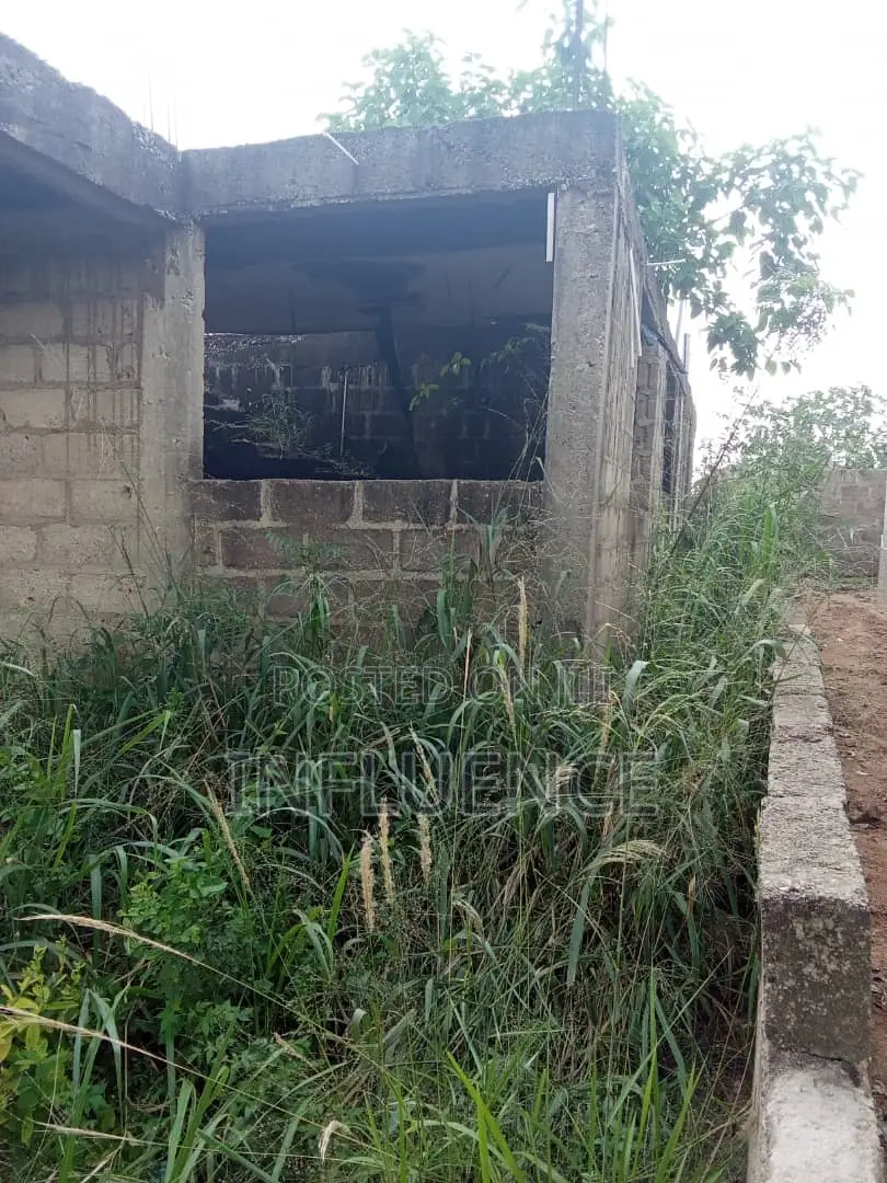 4bdrm House in Kasoa, East Legon for sale