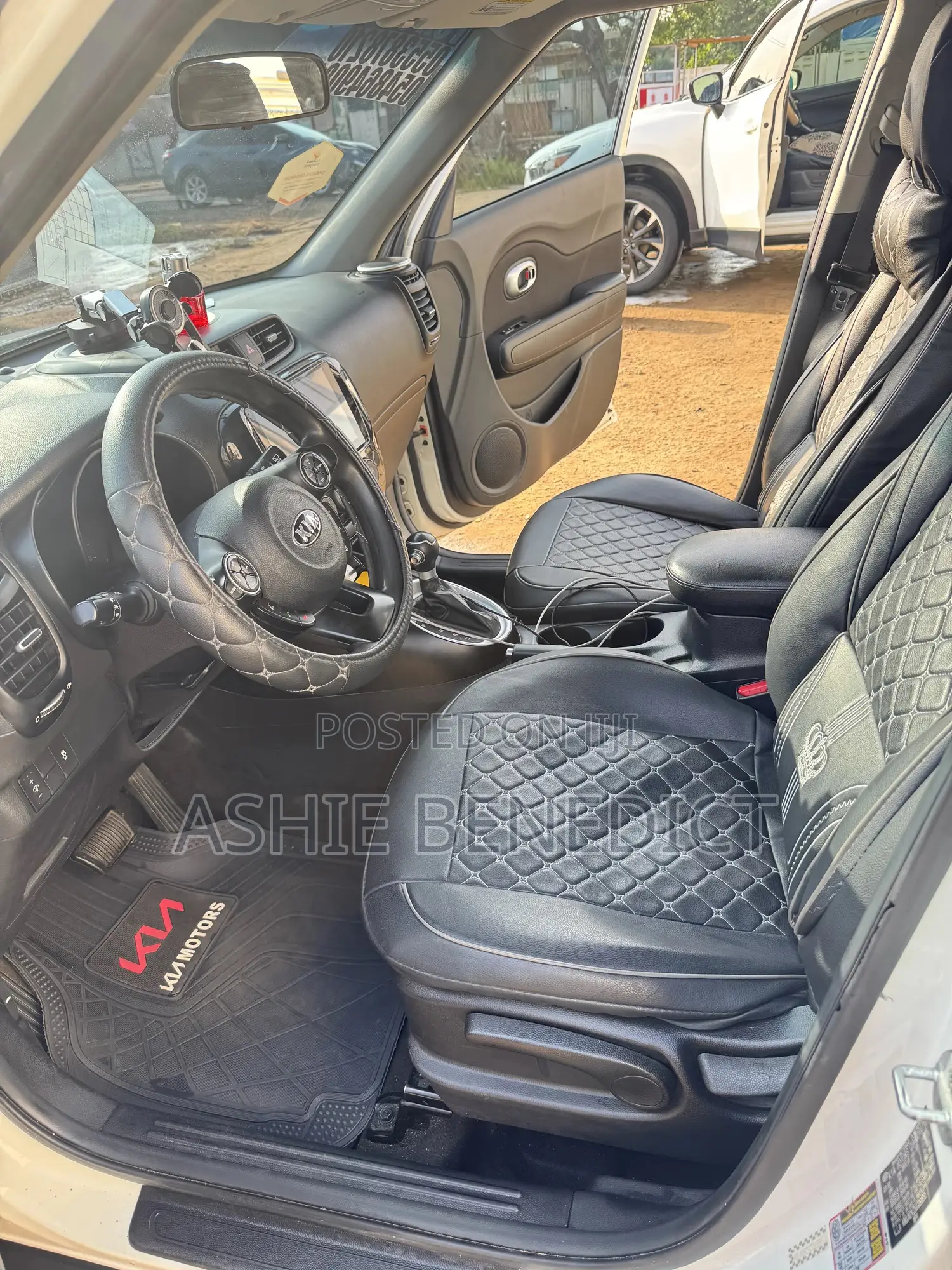 Kia Soul Hatchback 2016 White