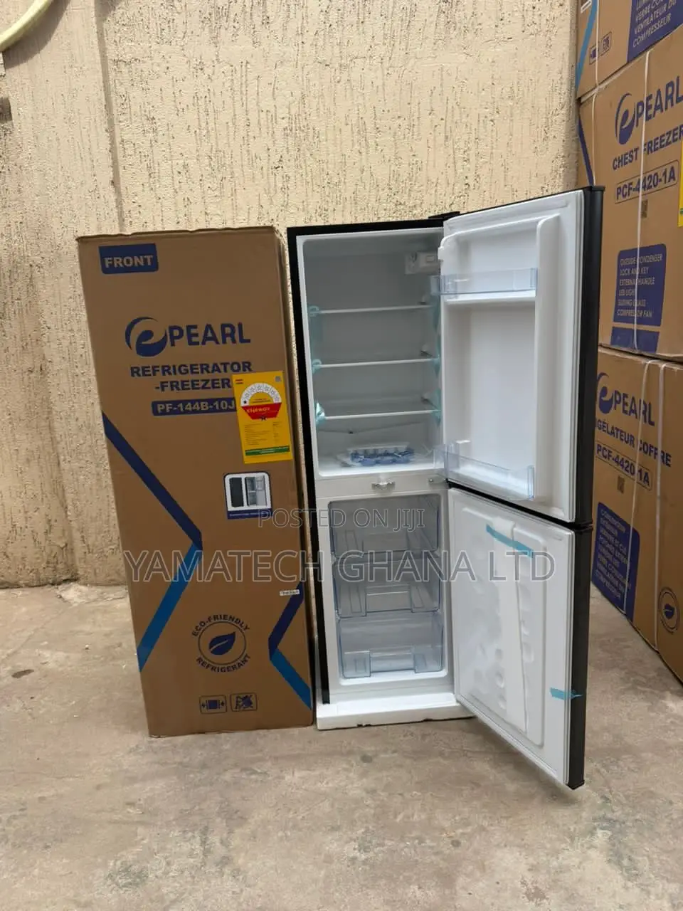 Quality Pearl 102 Litre Fridge With Bottom Freezer And  3 Drawers