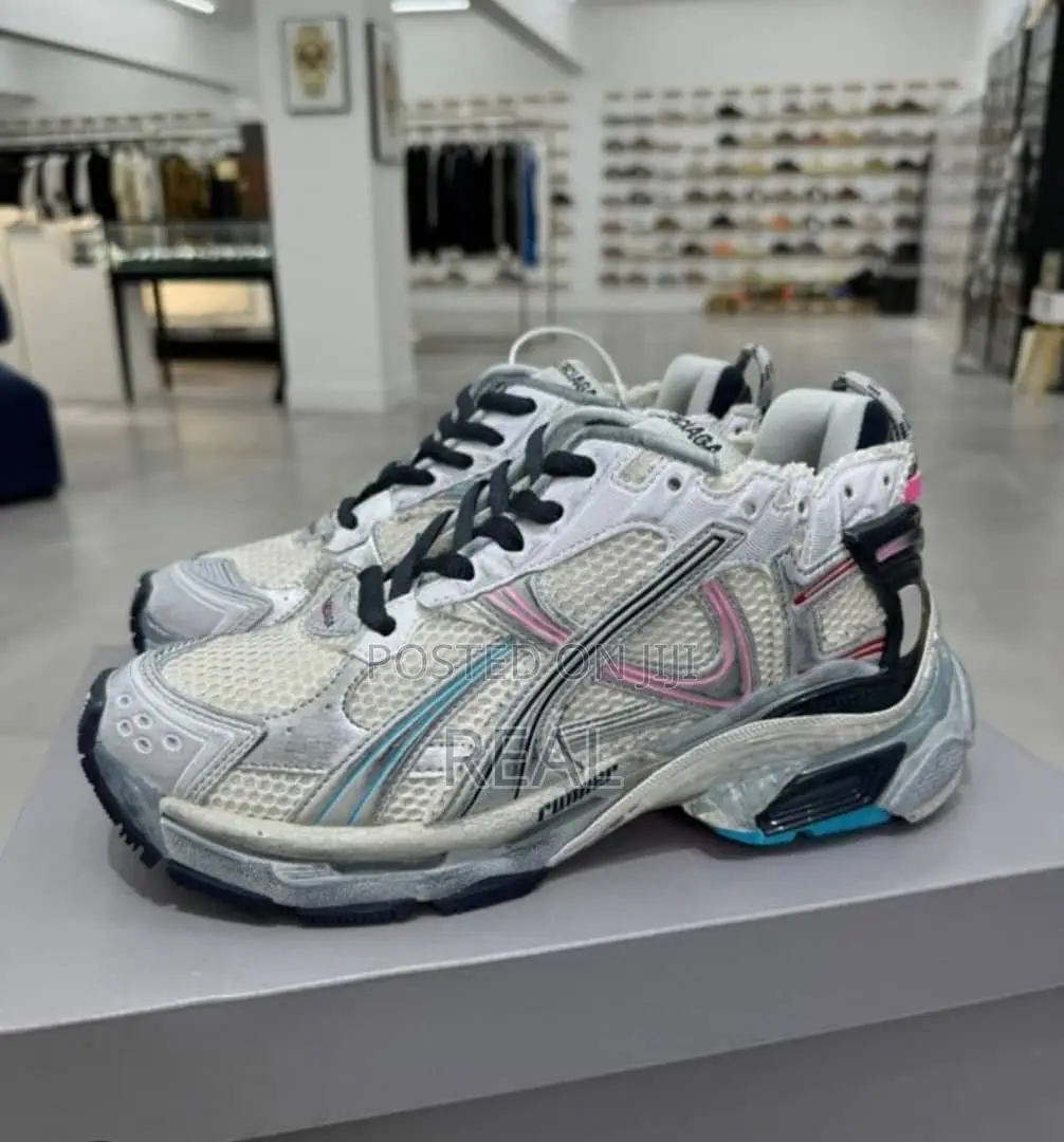 Balenciaga Runner