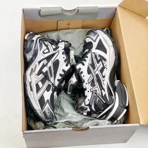 Balenciaga Runner