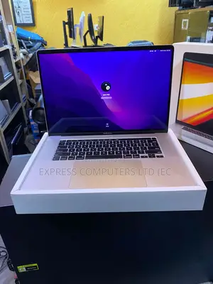 Laptop Apple MacBook Pro 2019 16GB Intel Core I7 SSHD (Hybrid) 512GB