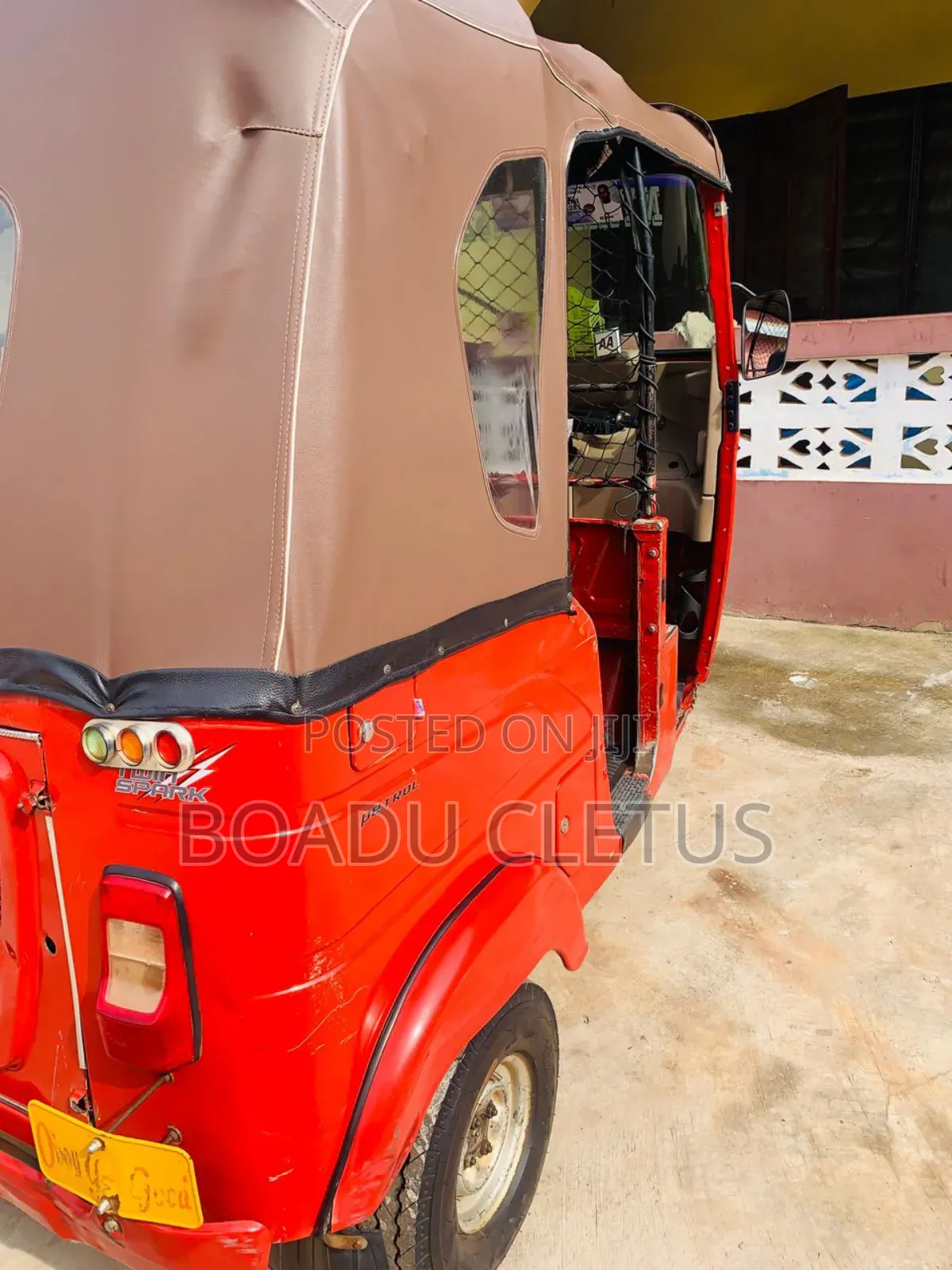 Bajaj RE 2024 Red