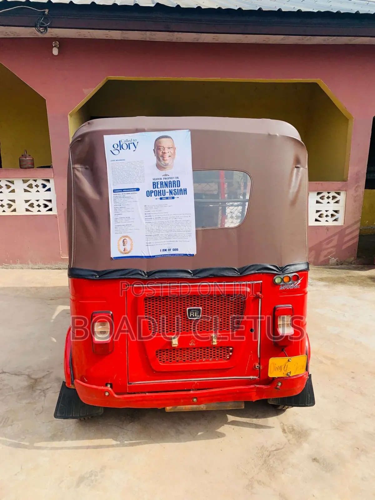 Bajaj RE 2024 Red