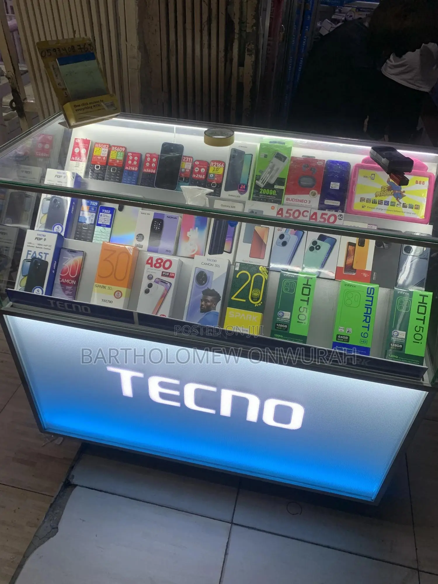 Sales Attendant Needed