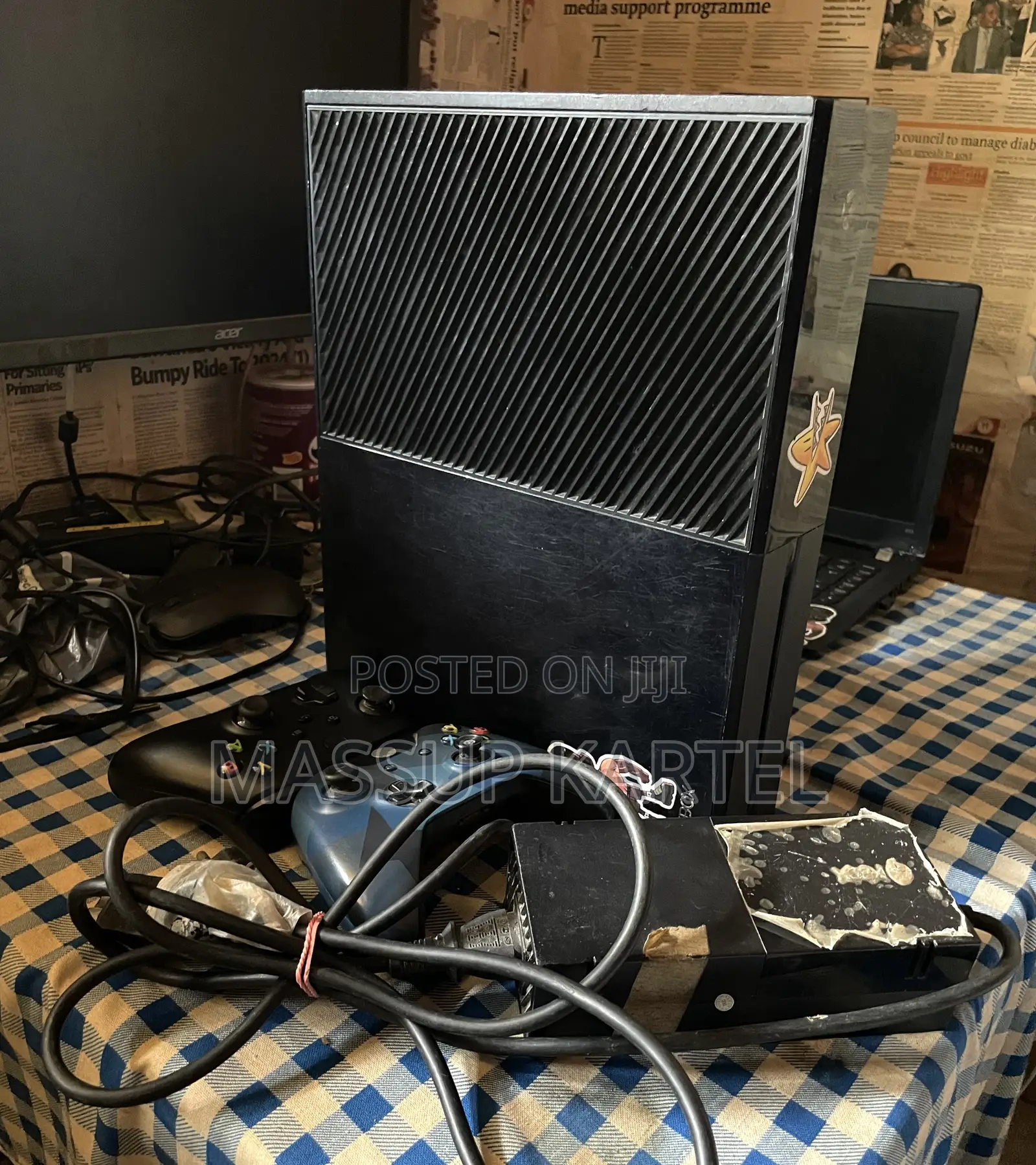 Xbox One Console With Two Countries and 14 Games No Power Breaker