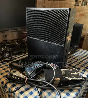 Xbox One Console With Two Countries and 14 Games No Power Breaker