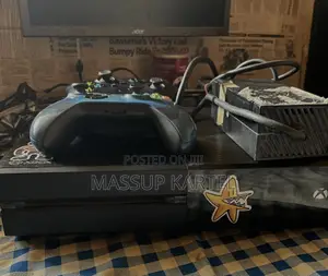 Xbox One Console With Two Countries and 14 Games No Power Breaker