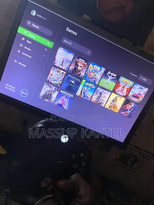 Xbox One Console With Two Countries and 14 Games No Power Breaker