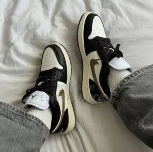 Air Jordan 1 Low Sneaker