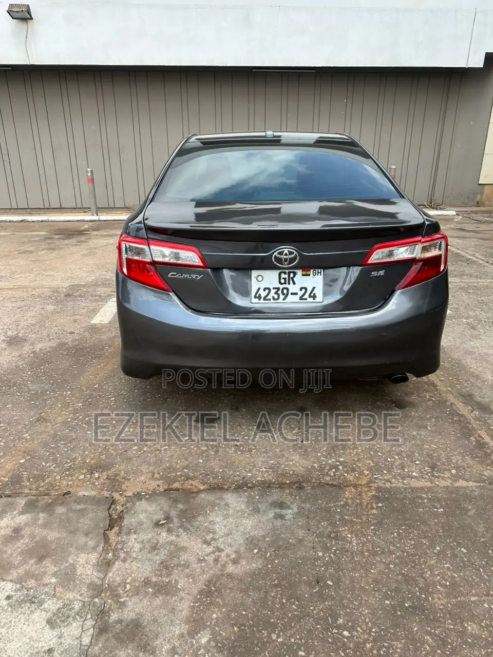 Toyota Camry SE 4dr Sedan (2.5L 4cyl 6A) 2014 Gray