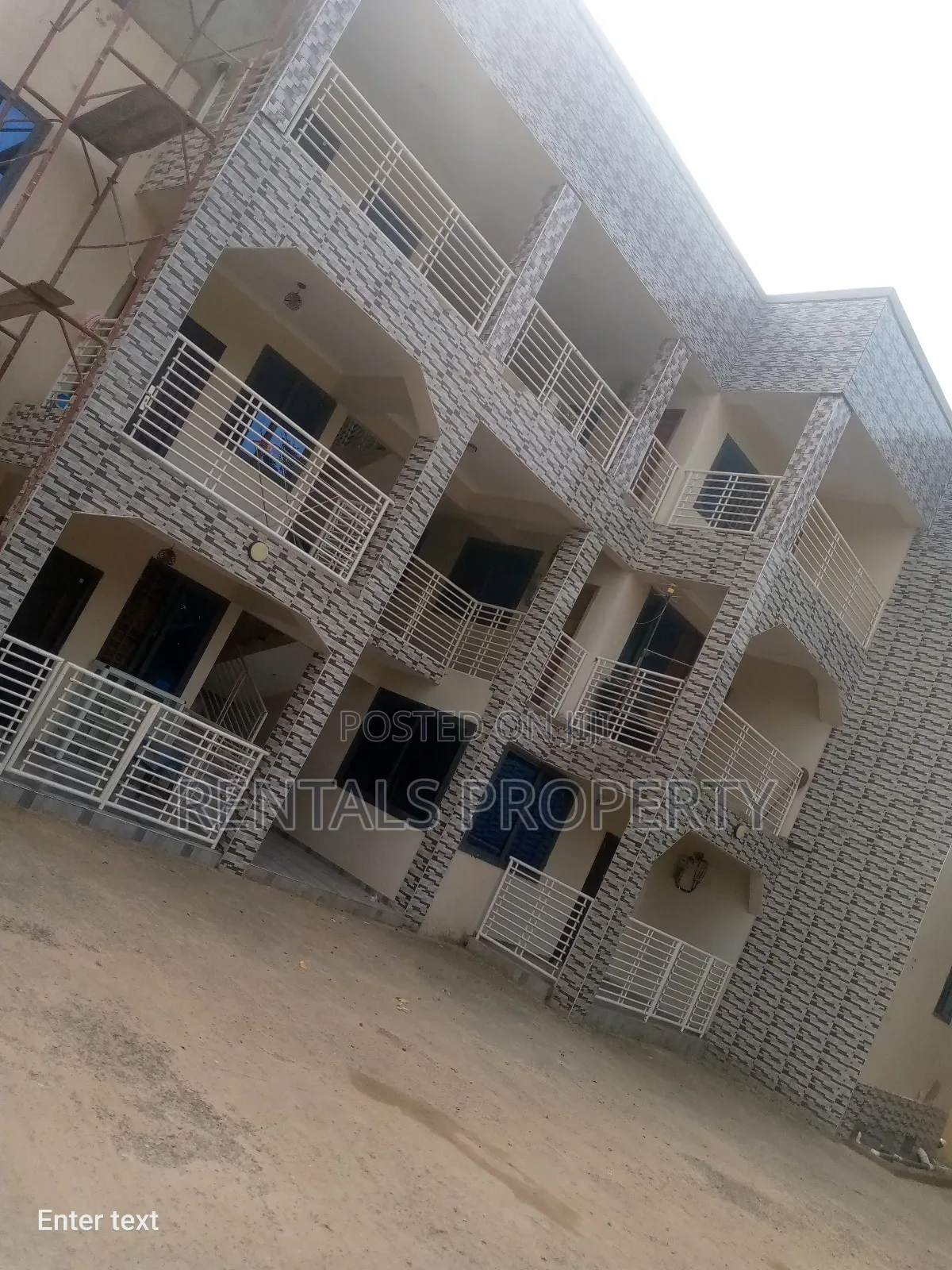 3bdrm Block of Flats in Malejor for rent
