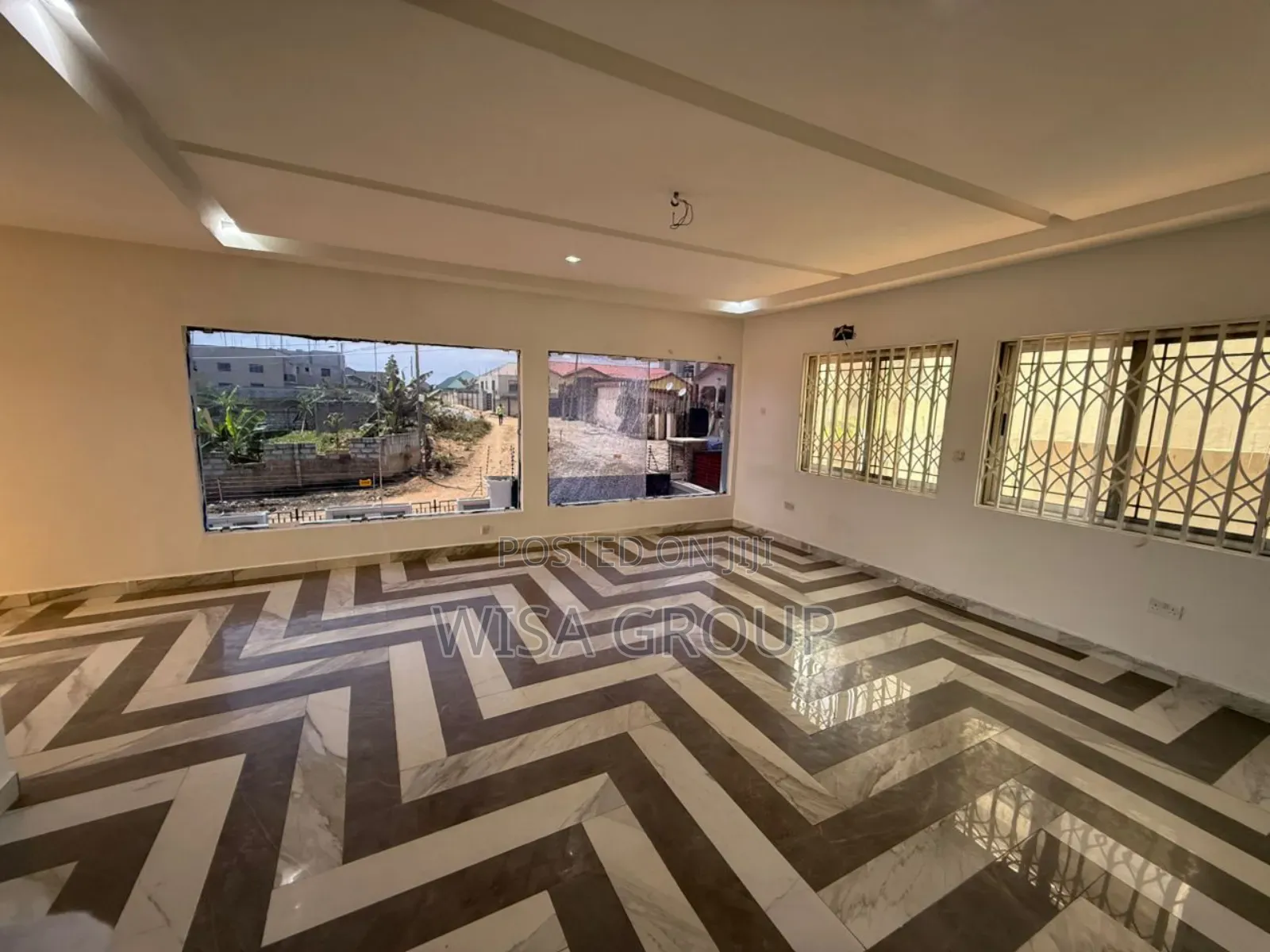 8bdrm Duplex in Wisa Group, Accra Metropolitan for rent