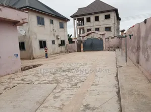 17bdrm House in Brother K Estate, Kumasi Metropolitan for sale