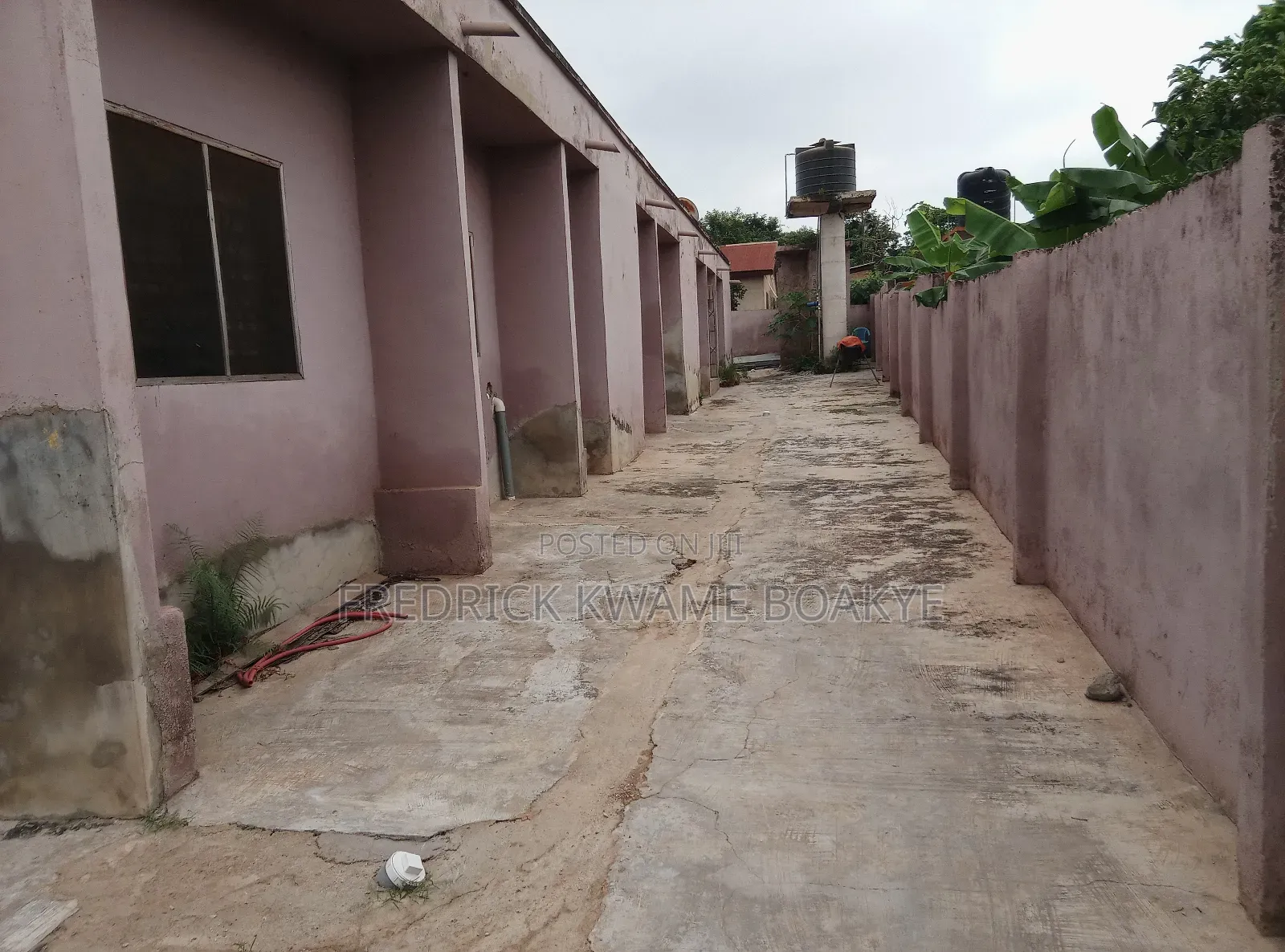 17bdrm House in Brother K Estate, Kumasi Metropolitan for sale