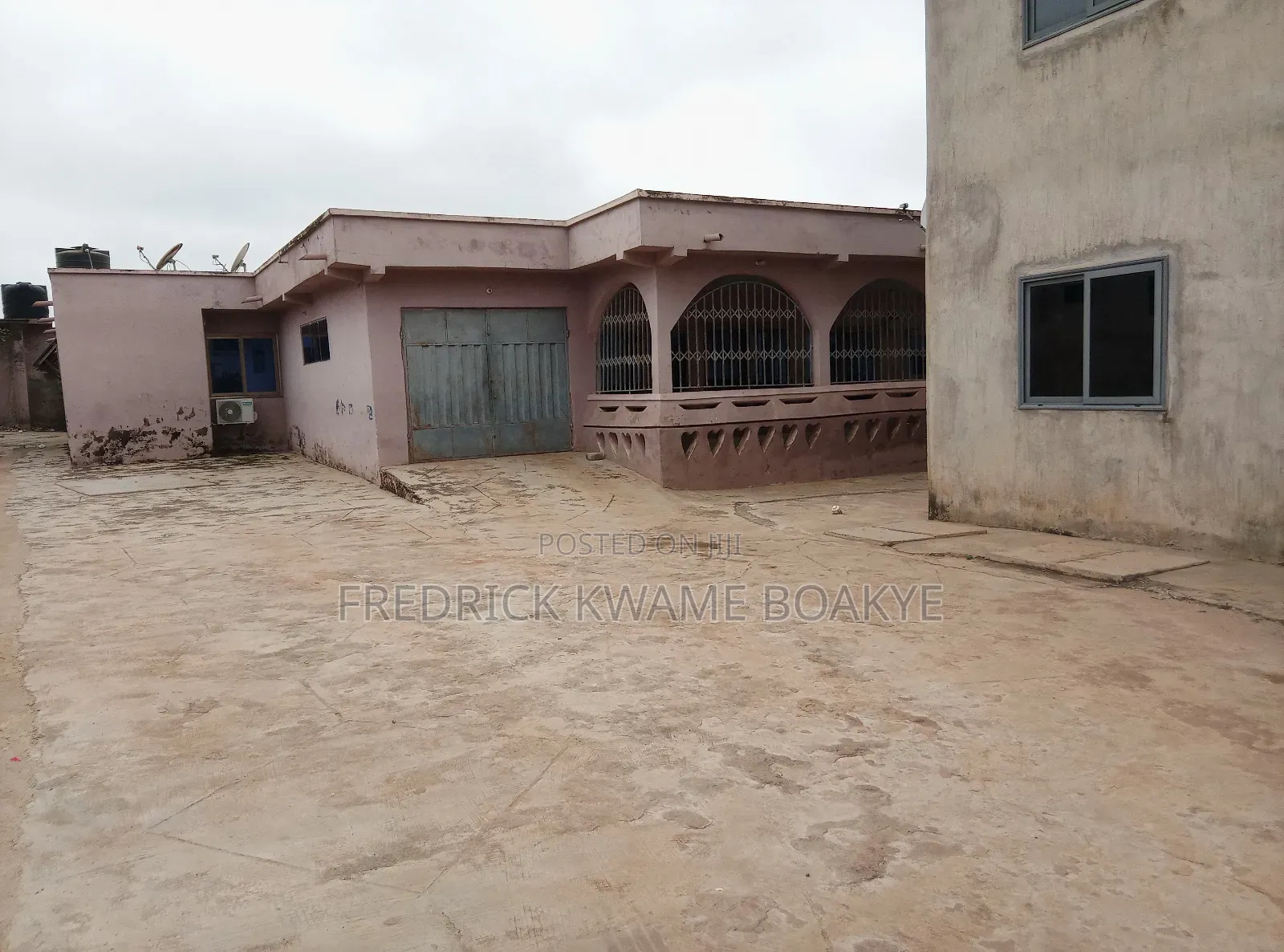 17bdrm House in Brother K Estate, Kumasi Metropolitan for sale