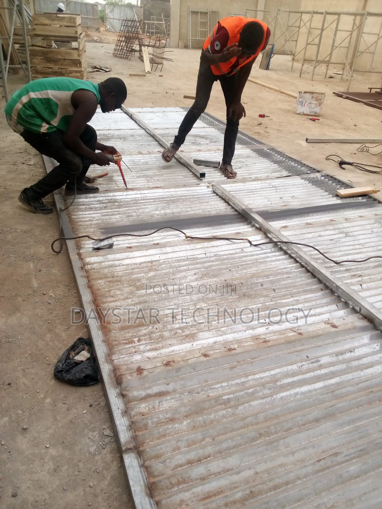 Industrial Gates — Engineered for Strength