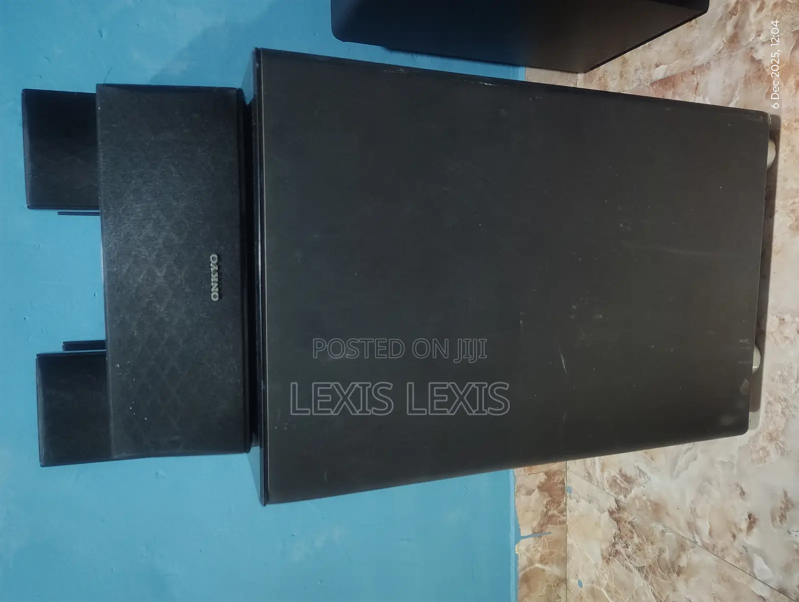 Onkyo Surrounders and Teufel Subwoofers