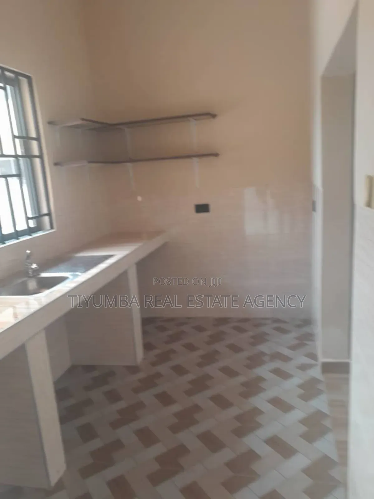 3bdrm Apartment in Tiyumba Real Estate, Pillar 2 for rent