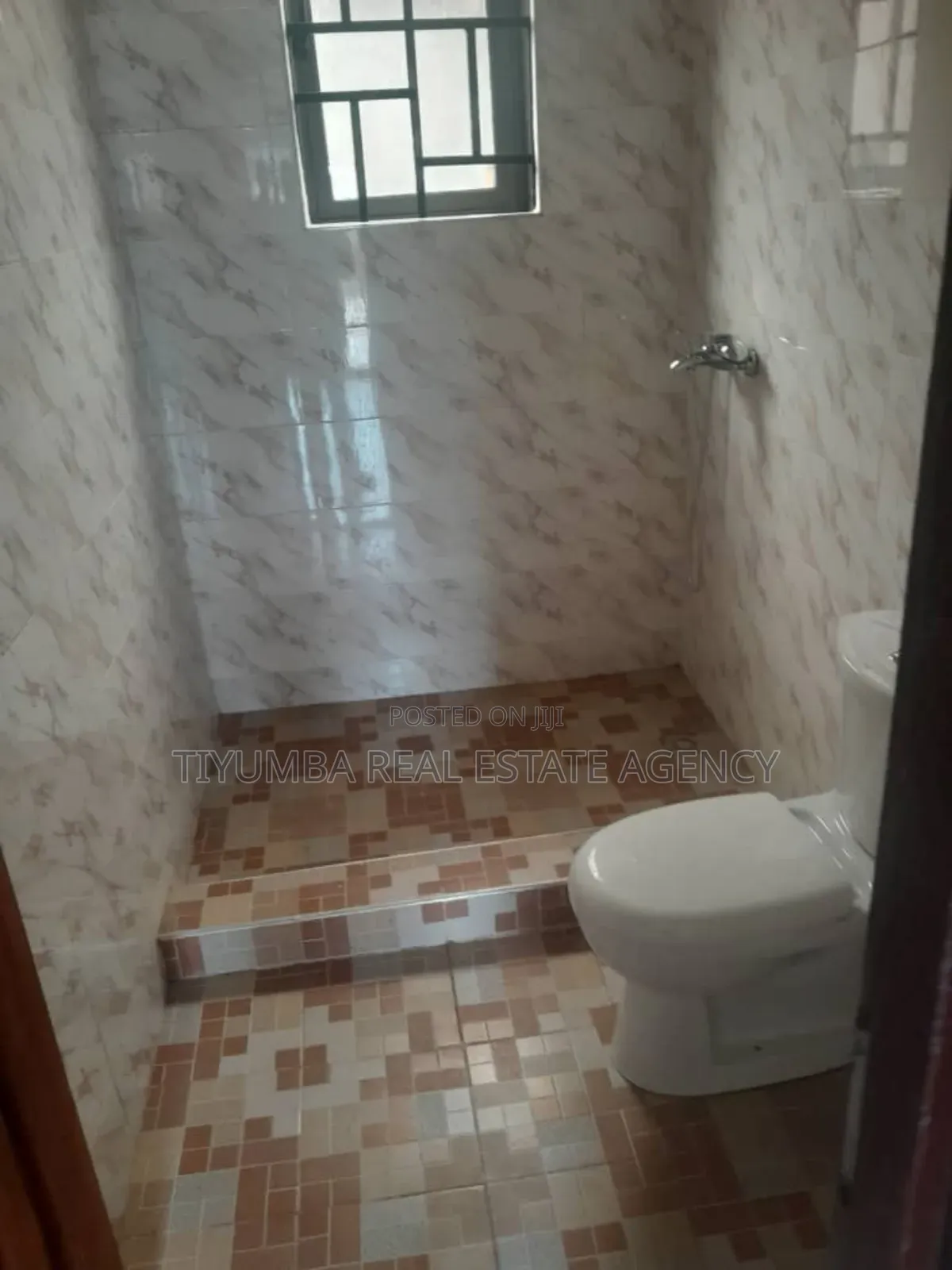 3bdrm Apartment in Tiyumba Real Estate, Pillar 2 for rent