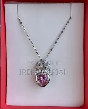 Pretty Necklaces for Ladies