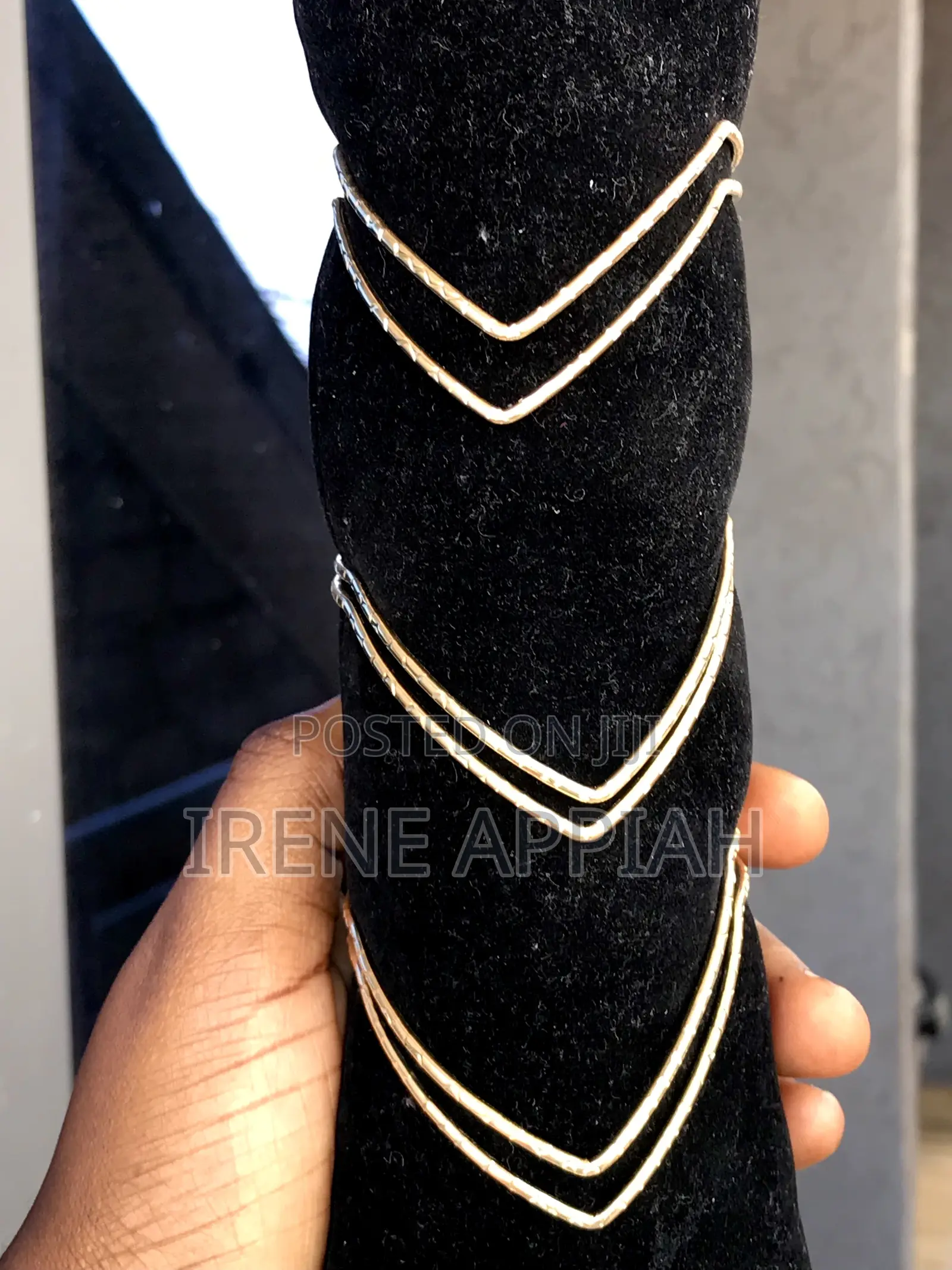 Pretty Armlets