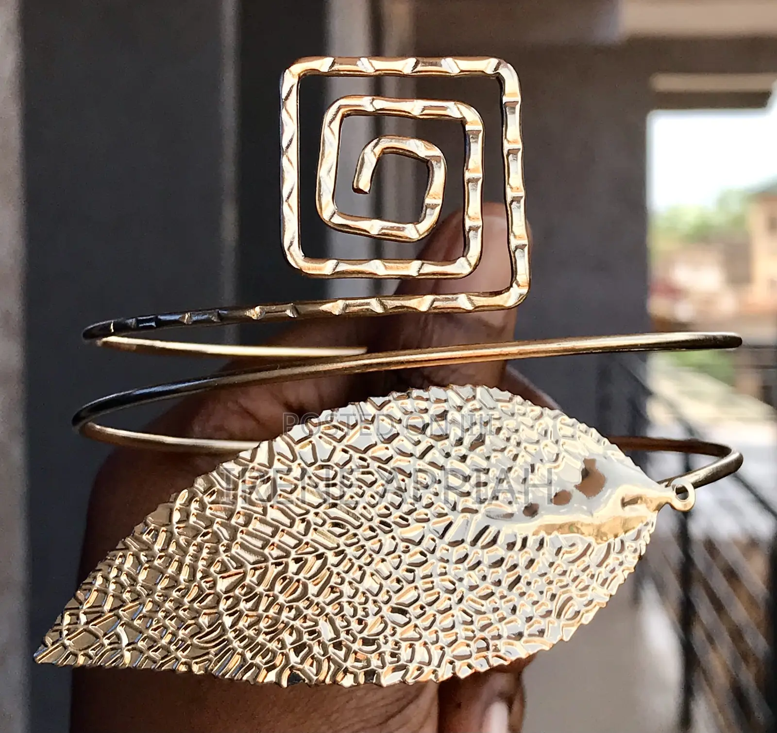 Pretty Armlets