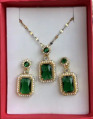 Pretty Jewellery Set for Her