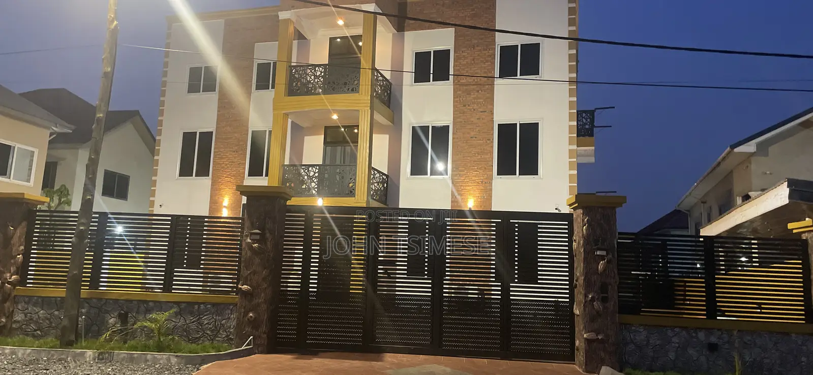 2bdrm Apartment in Vra View Condos, Community 25 for rent