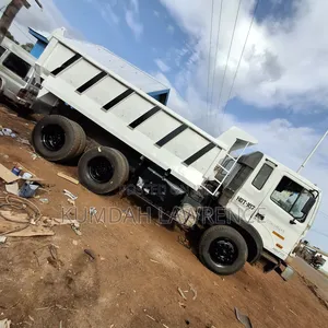 Hyundai Hd270